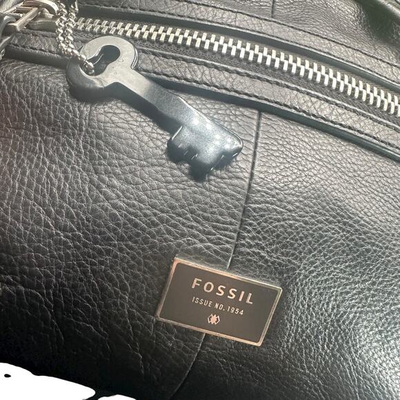 Fossil Black Pebbled Leather Satchel Crossbody Bag Silver Hardware Key Charm - Picture 10 of 14